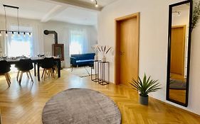 Design Maisonette I Kamin I 10 Personen I Netflix